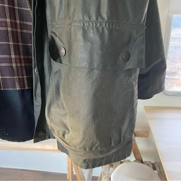 Classic Waxed Jacket - Picture 9 of 10